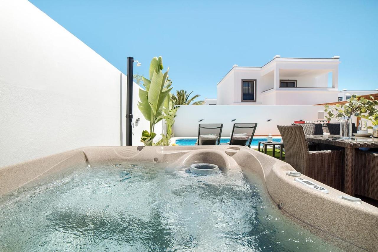 Villa Acacia Yaiza  Exteriör bild